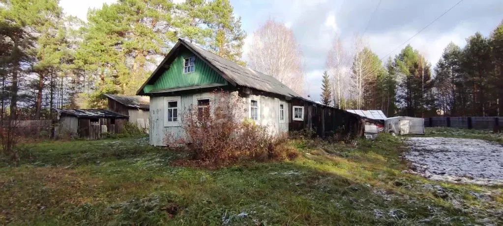 Дом в Архангельская область, Вычегодский рп ул. Пырская, 2 (44 м) - Фото 0