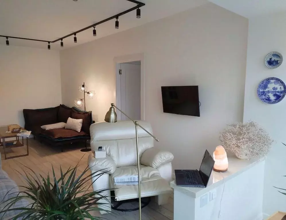 3-к кв. Москва Комсомольский просп., 25К2 (64.0 м) - Фото 1