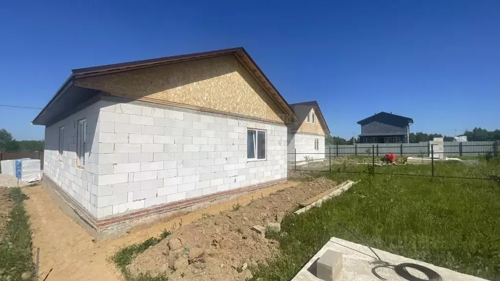 Дом в Калужская область, Малоярославецкий муниципальный округ, с. ... - Фото 2