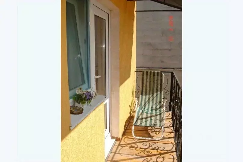 1-к кв. Крым, Феодосия ул. Русская, 23 (10.0 м) - Фото 1