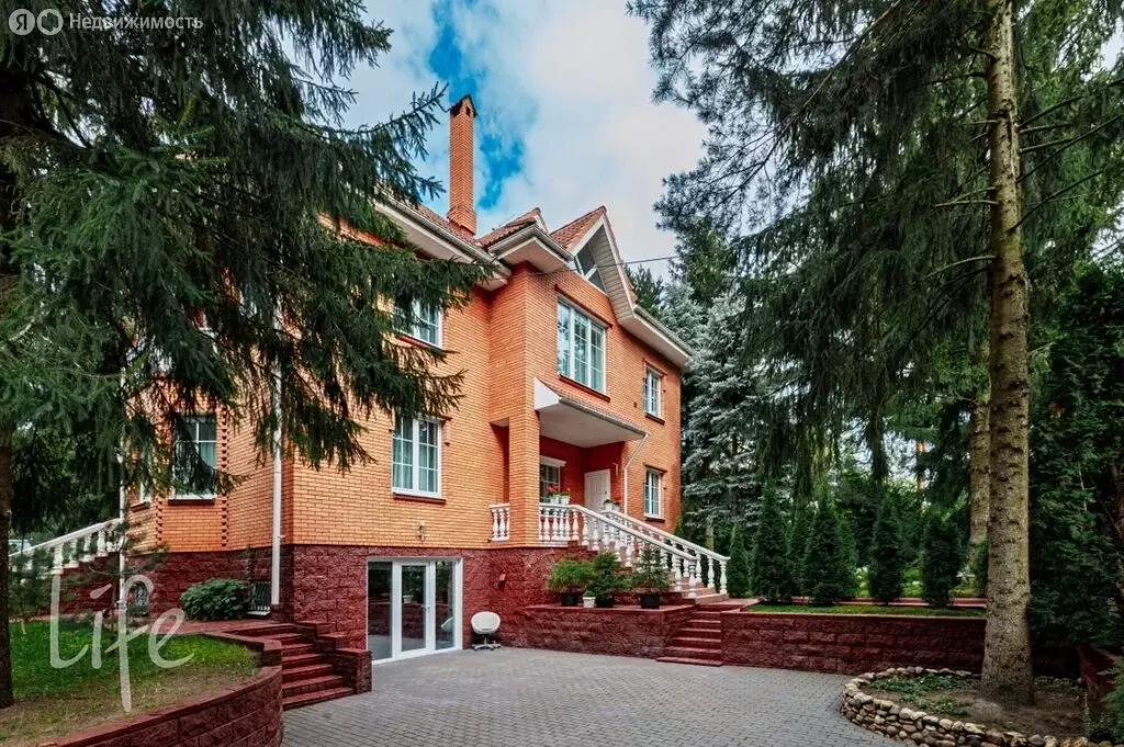 Дом в Одинцовский городской округ, посёлок Горки-2 (550 м) - Фото 1