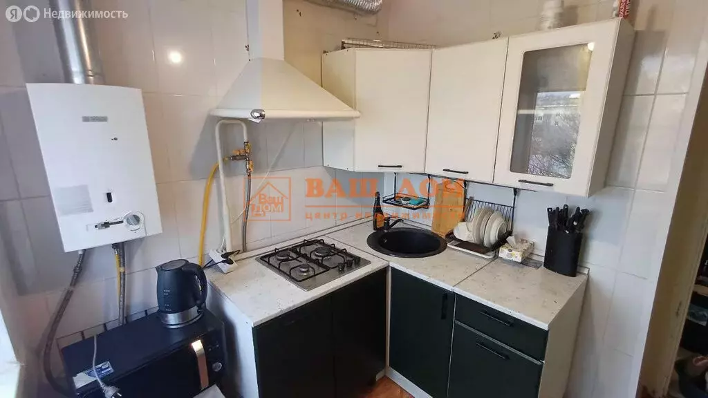 3-комнатная квартира: деревня Барсуки, 1 (51 м) - Фото 1