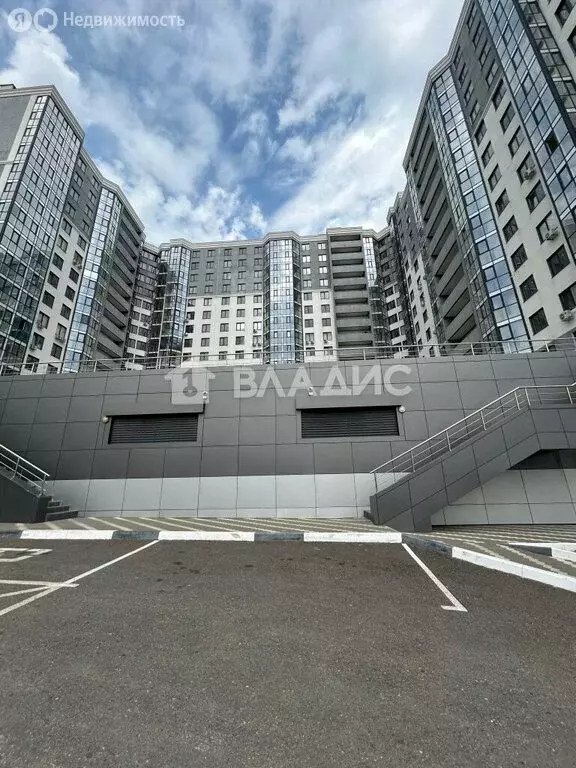 1-комнатная квартира: Гайдук, улица Труда, 8 (39.6 м) - Фото 1