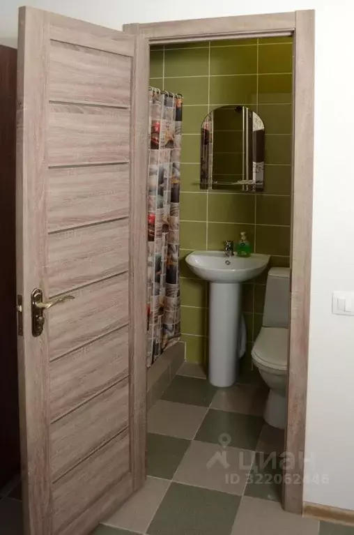 Комната Омская область, Омск ул. Масленникова, 175 (18.0 м) - Фото 2