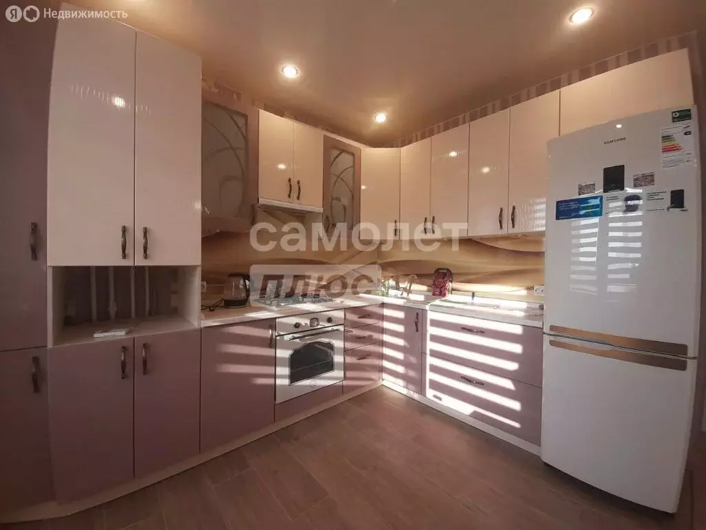 2-комнатная квартира: Александров, улица Жулёва, 2к2 (56.4 м) - Фото 1