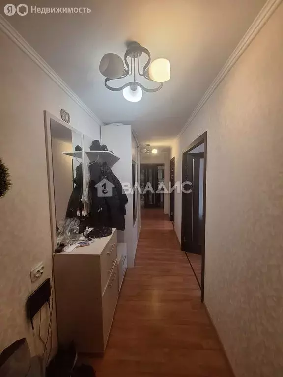 3-комнатная квартира: Сыктывкар, улица Свободы, 25 (71.6 м) - Фото 1