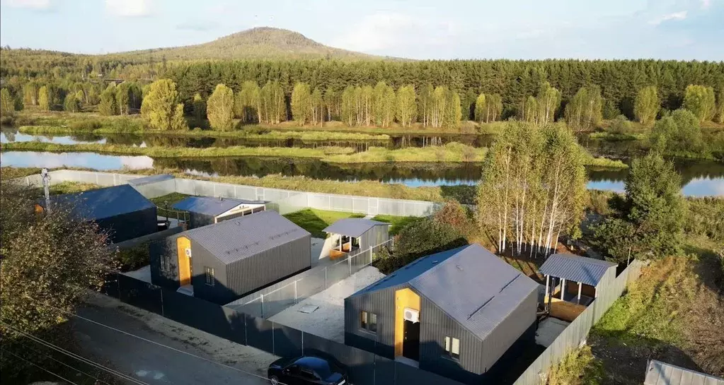 Помещение свободного назначения в Свердловская область, Ревда ул. ... - Фото 1