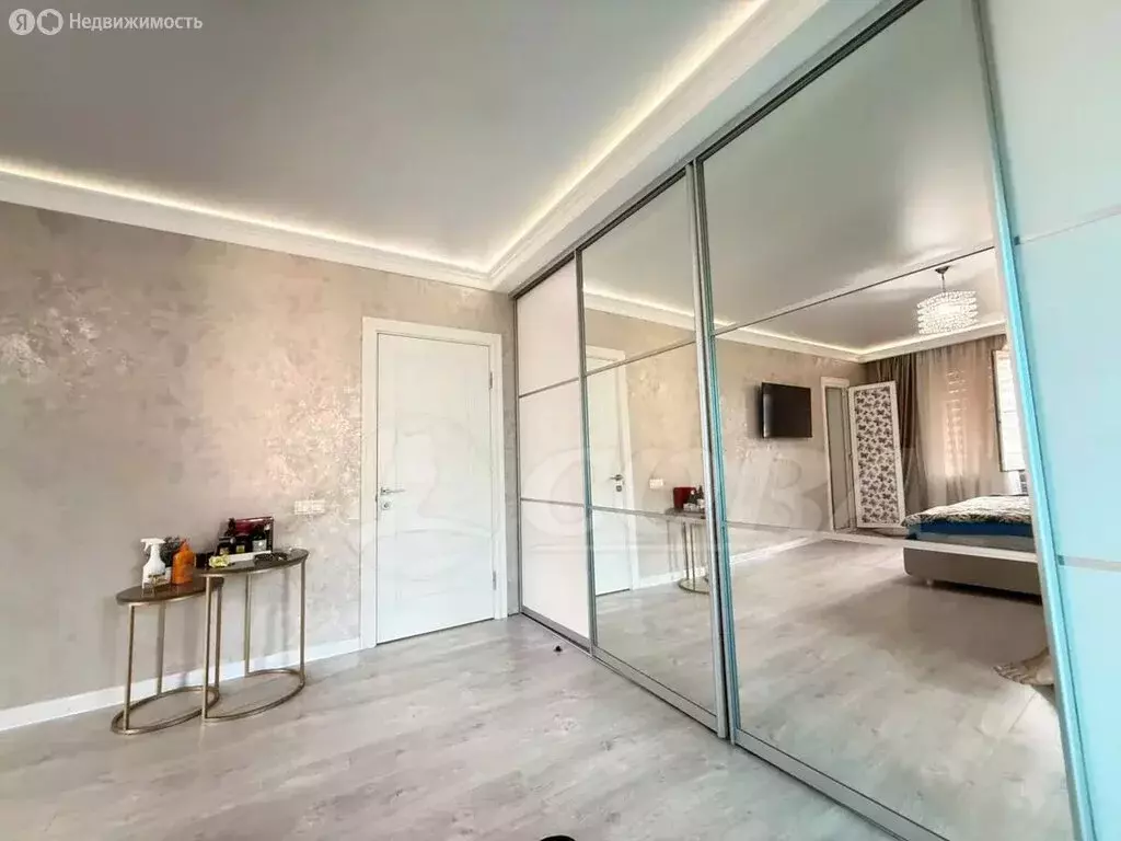 3-комнатная квартира: Каспийск, Молодёжная улица, 4 (126 м) - Фото 1