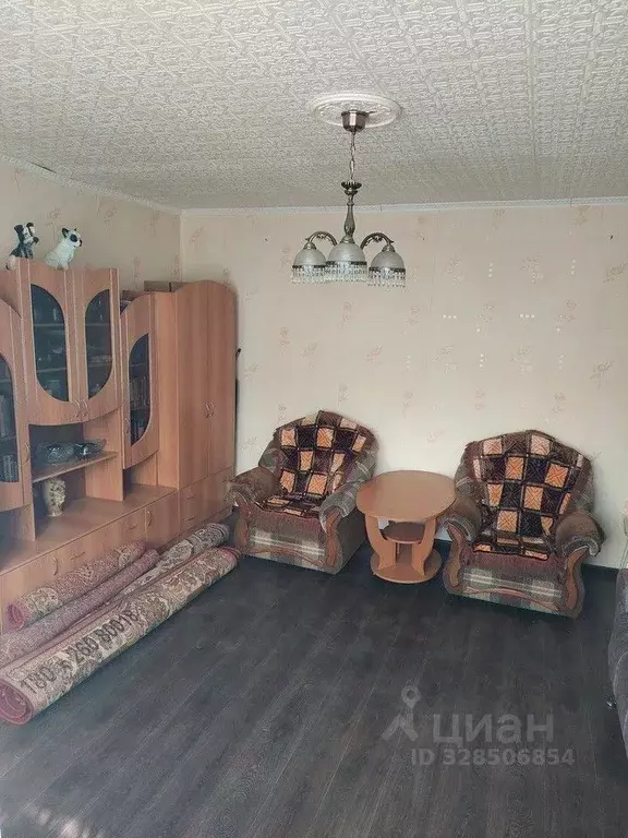 2-к кв. Хакасия, Сорск Усть-Абаканский район, ул. 50 лет Октября, 70Б ... - Фото 0