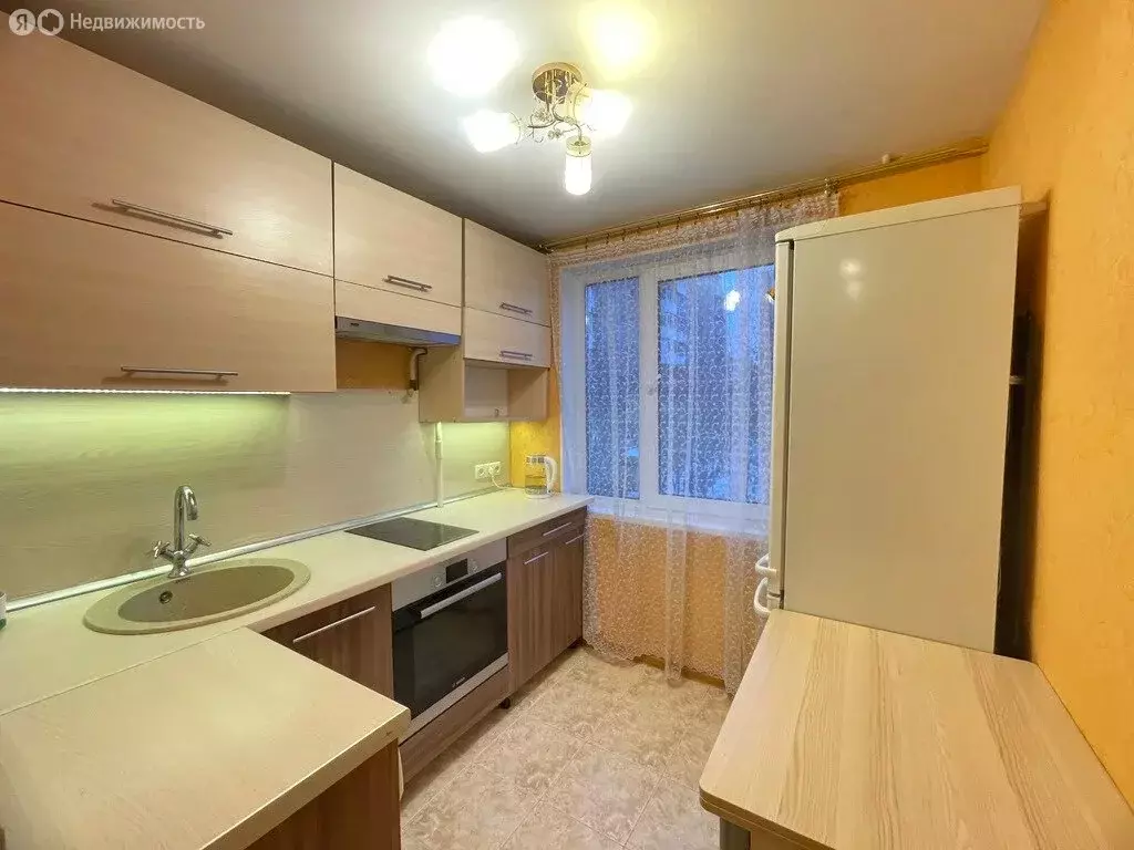 Квартира-студия: Мурманск, улица Героев Рыбачьего, 30 (43.9 м) - Фото 1