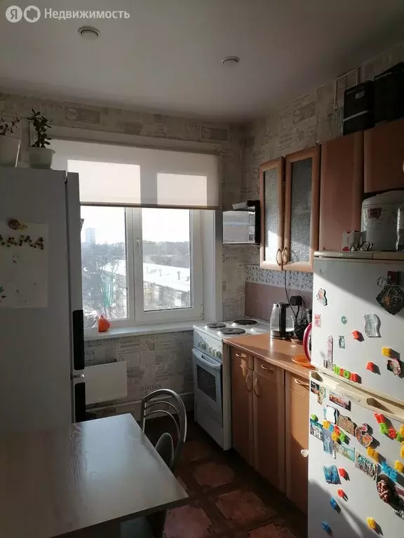 3-комнатная квартира: Новосибирск, улица Петухова, 122 (56.8 м) - Фото 1