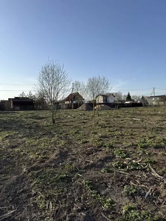 Участок в Ленинградская область, Гатчинский район, д. Большие Колпаны  ... - Фото 0