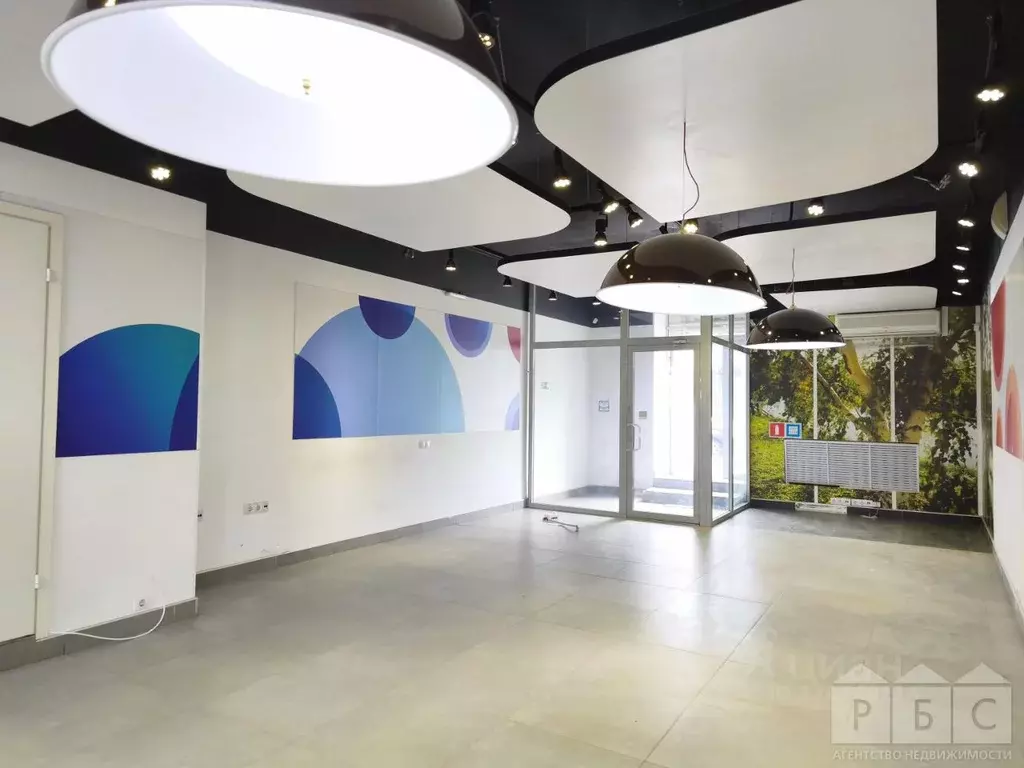 Помещение свободного назначения в Саратовская область, Энгельс пл. ... - Фото 1