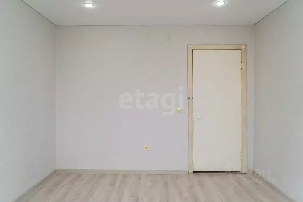 3-к кв. Башкортостан, Уфа ул. Коммунаров, 66/2 (70.0 м) - Фото 1