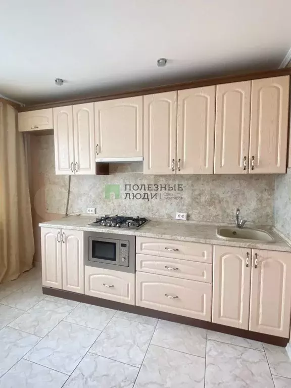 1-к. квартира, 43 м, 8/9 эт. - Фото 1