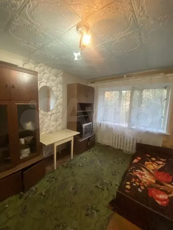 Комната 13 м в 3-к., 4/4 эт. - Фото 0
