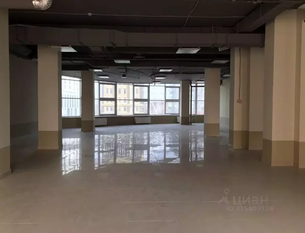 Помещение свободного назначения в Тюменская область, Тюмень ул. ... - Фото 0
