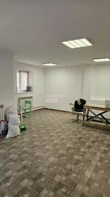 Помещение свободного назначения в Калмыкия, Элиста 10-й мкр, 19 (80 м) - Фото 2