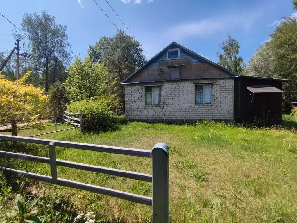 Дом в Псковская область, Пустошкинский район Р-23, 456-й км (50 м) - Фото 1