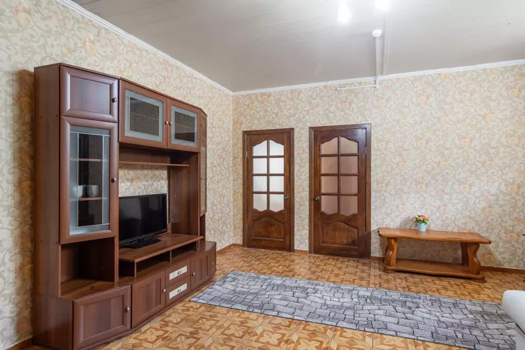 3-к кв. Краснодарский край, Геленджик ул. Островского, 4 (75.0 м) - Фото 0