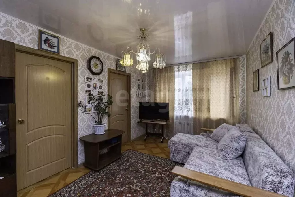 4-к кв. Тюменская область, Тюмень ул. 50 лет Октября, 60 (59.9 м) - Фото 1