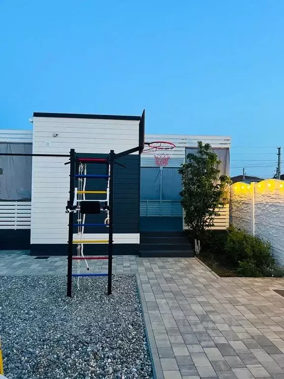 Дом в Крым, Сакский район, Новофедоровка пгт ул. Залесная, 2 (20 м) - Фото 1