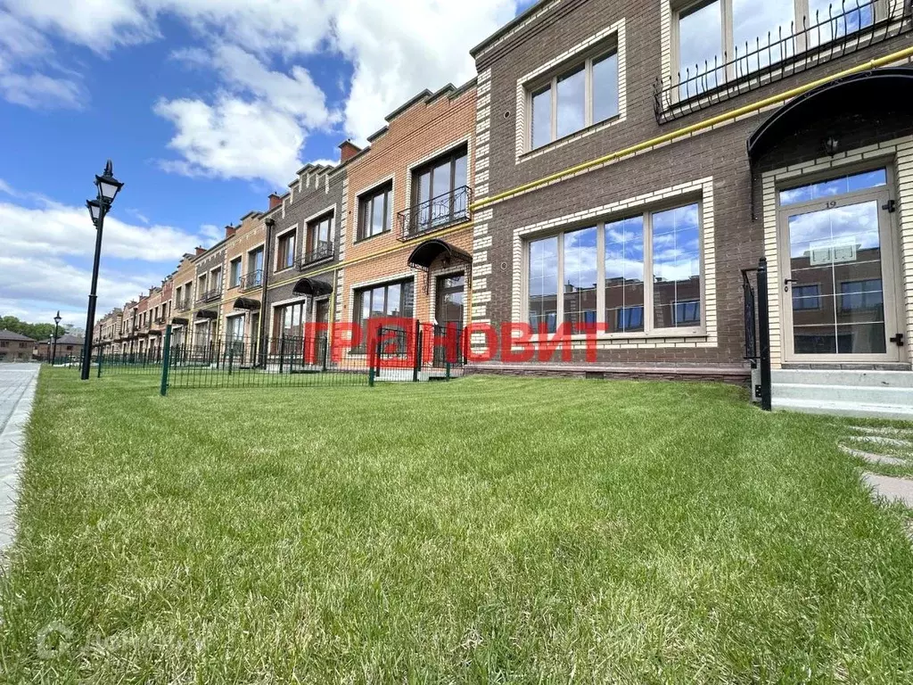 Продаётся 4-к квартира, 62 м - Фото 0
