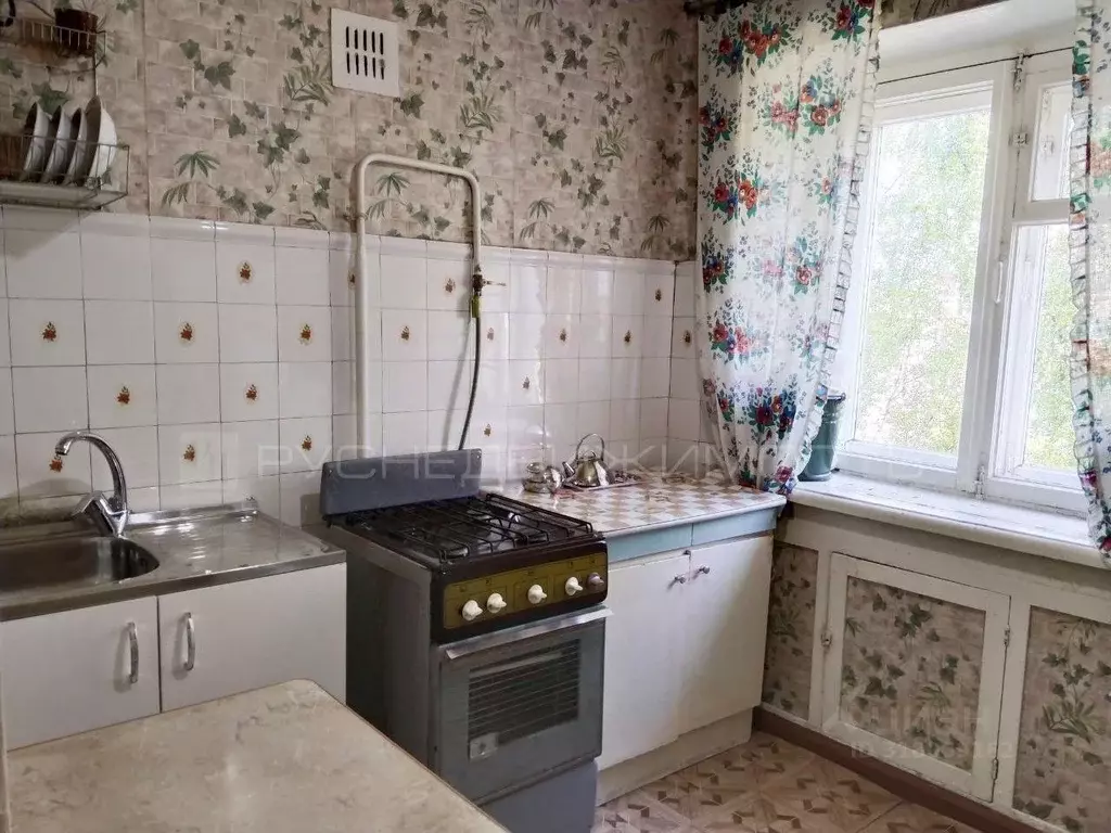 3-к кв. Кировская область, Киров ул. Гайдара, 7 (51.8 м) - Фото 0