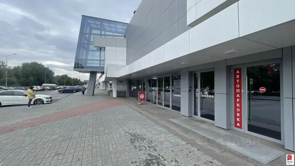 Торговая площадь в Челябинская область, Челябинск ул. Труда, 172 (55 ... - Фото 1