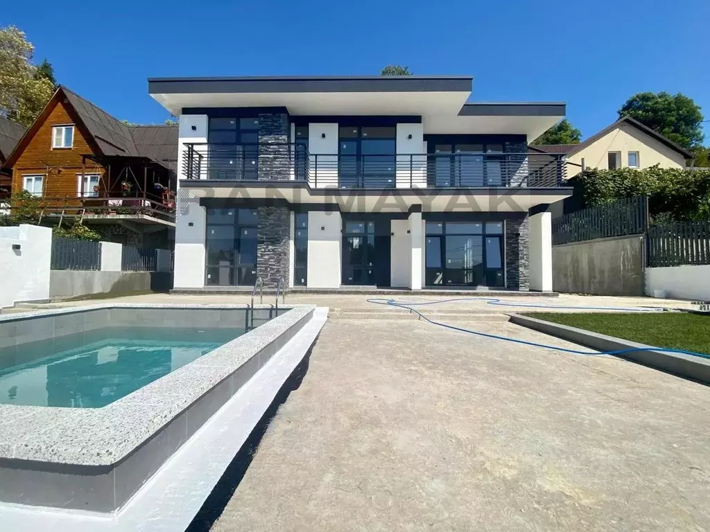 Дом в Краснодарский край, Сочи ул. Шаумяна (292 м) - Фото 2