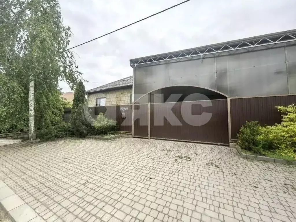Дом в Краснодарский край, Новокубанск ул. Домостроителей, 18 (227 м) - Фото 1