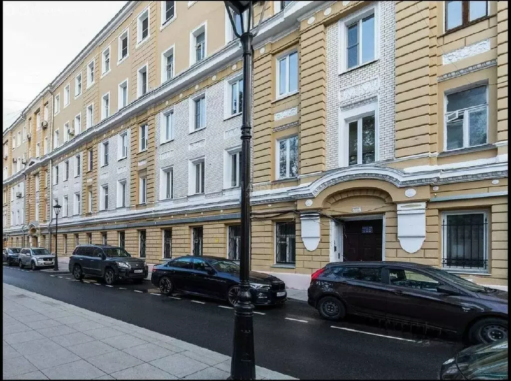 6-комнатная квартира: Москва, улица Чаплыгина, 8с1 (111 м) - Фото 1
