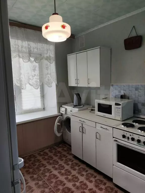 2-к. квартира, 42 м, 1/9 эт. - Фото 1