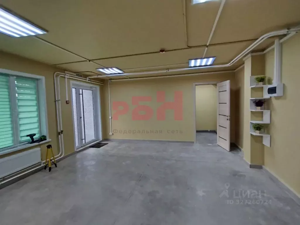 Торговая площадь в Курганская область, Курган Солнечный бул., 38 (93 ... - Фото 1