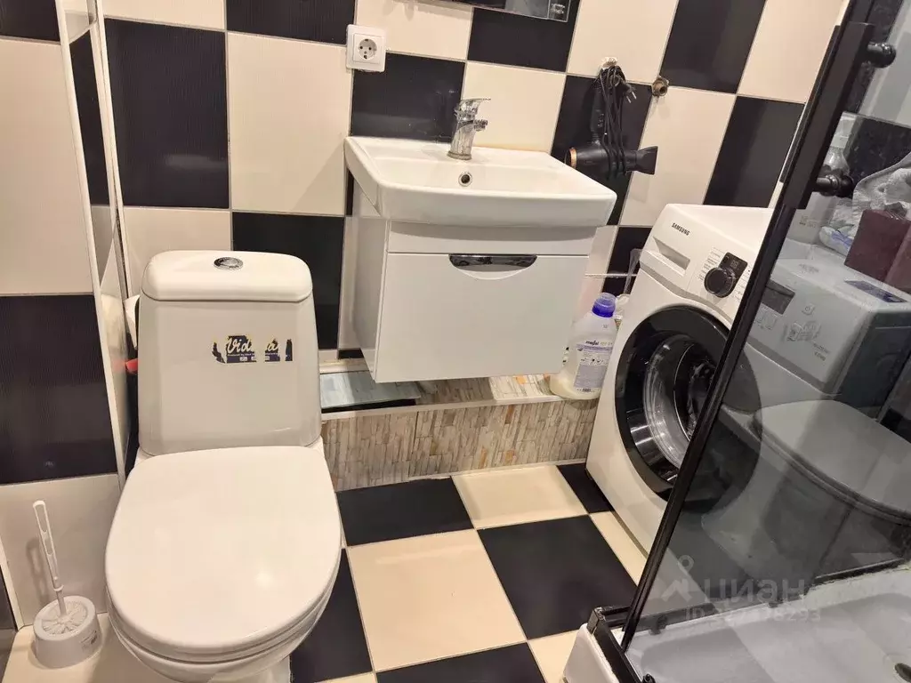 1-к кв. Калининградская область, Калининград ул. Дзержинского (33.6 м) - Фото 2