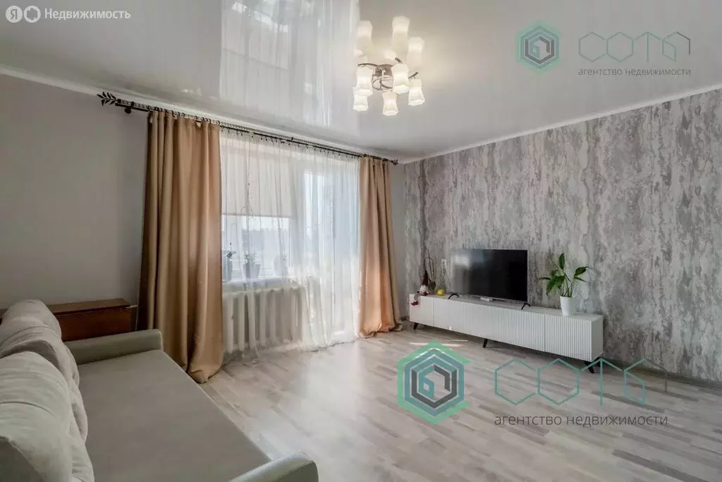3-комнатная квартира: Васильково, Калининградская улица, 43 (62 м) - Фото 0