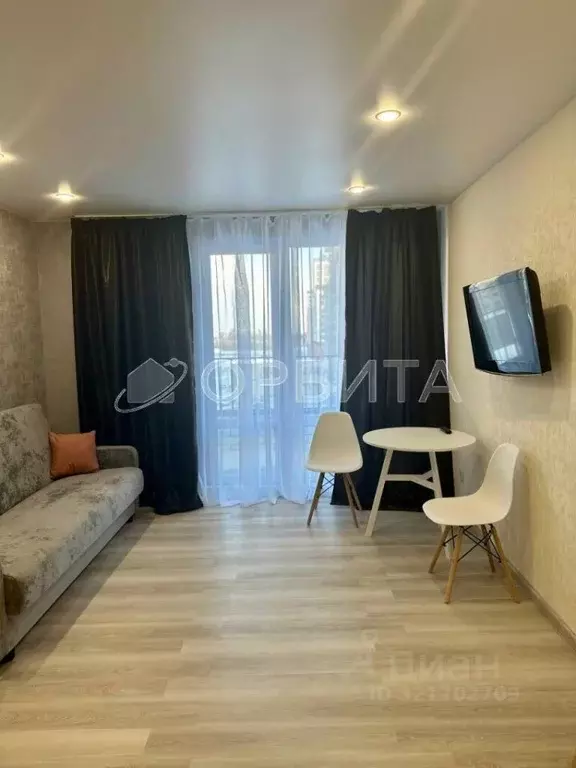 Студия Тюменская область, Тюменский район, д. Патрушева ул. Александра ... - Фото 0