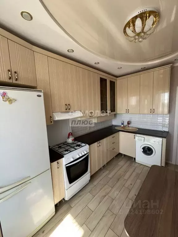 1-к кв. Краснодарский край, Динская ст-ца ул. Школьная, 7 (41.5 м) - Фото 1