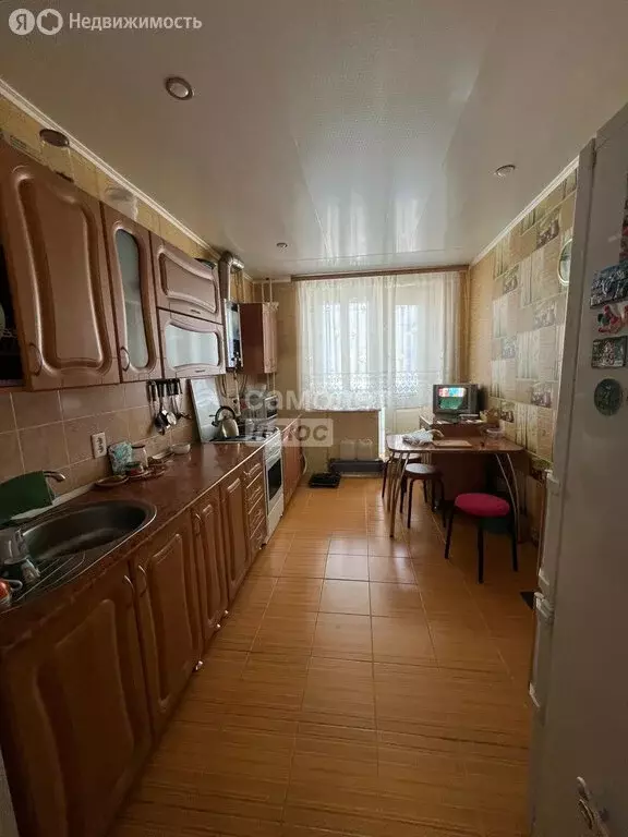3-комнатная квартира: село Серафимовский, 20-й квартал, 1 (76 м) - Фото 0