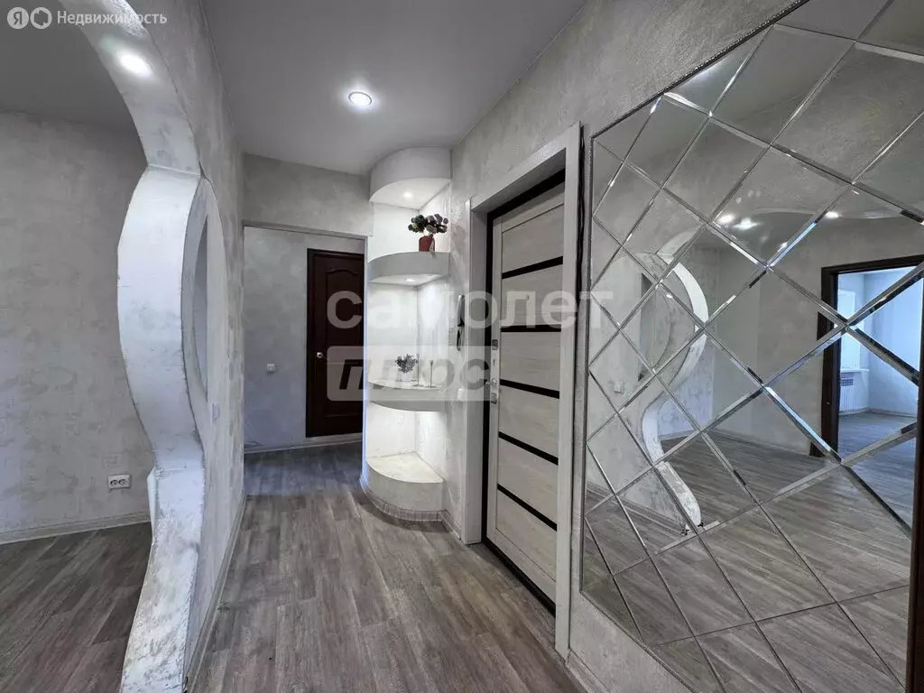 4-комнатная квартира: Иркутск, Шахтёрская улица, 19А (74 м) - Фото 1