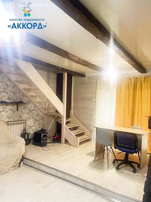 Дом в Барнаул, микрорайон Восточный, улица Понтонный мост (108 м) - Фото 0