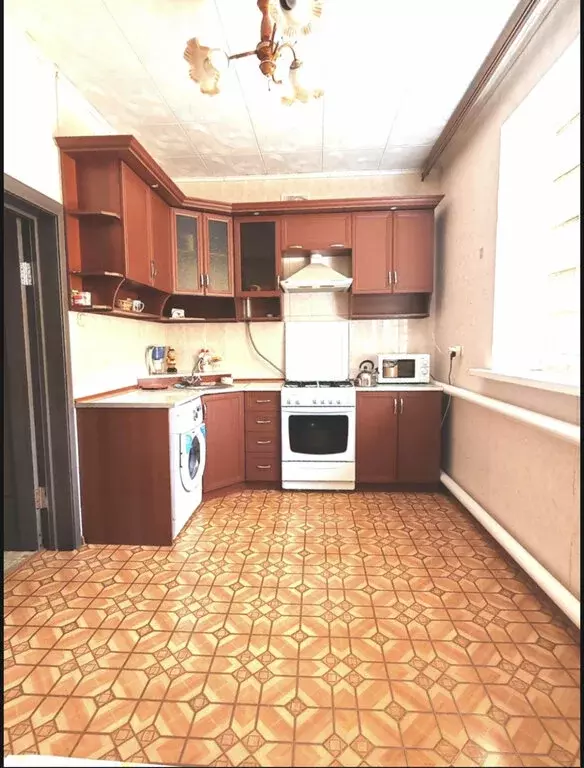 Дом в Ростовская область, Сальск (140 м) - Фото 0