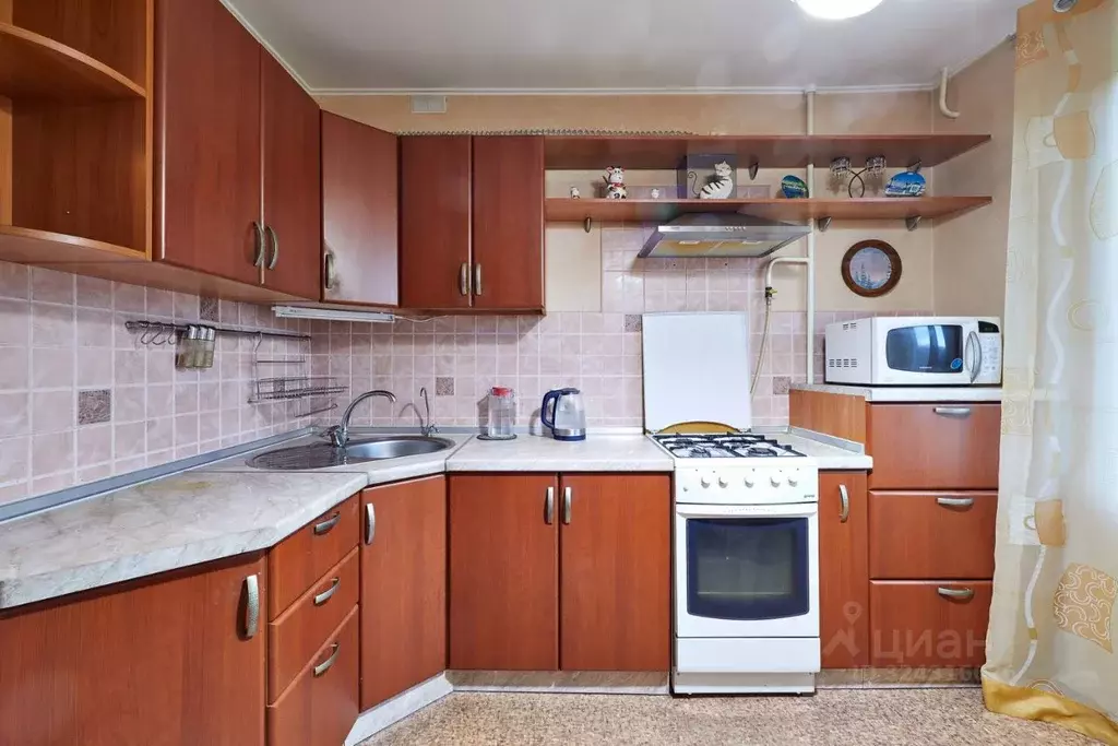 4-к кв. Челябинская область, Челябинск ул. 60-летия Октября, 32а (85.6 ... - Фото 2