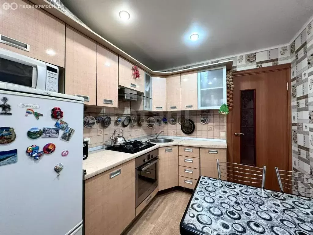 3-комнатная квартира: Стерлитамак, улица Худайбердина, 56 (61.7 м) - Фото 2