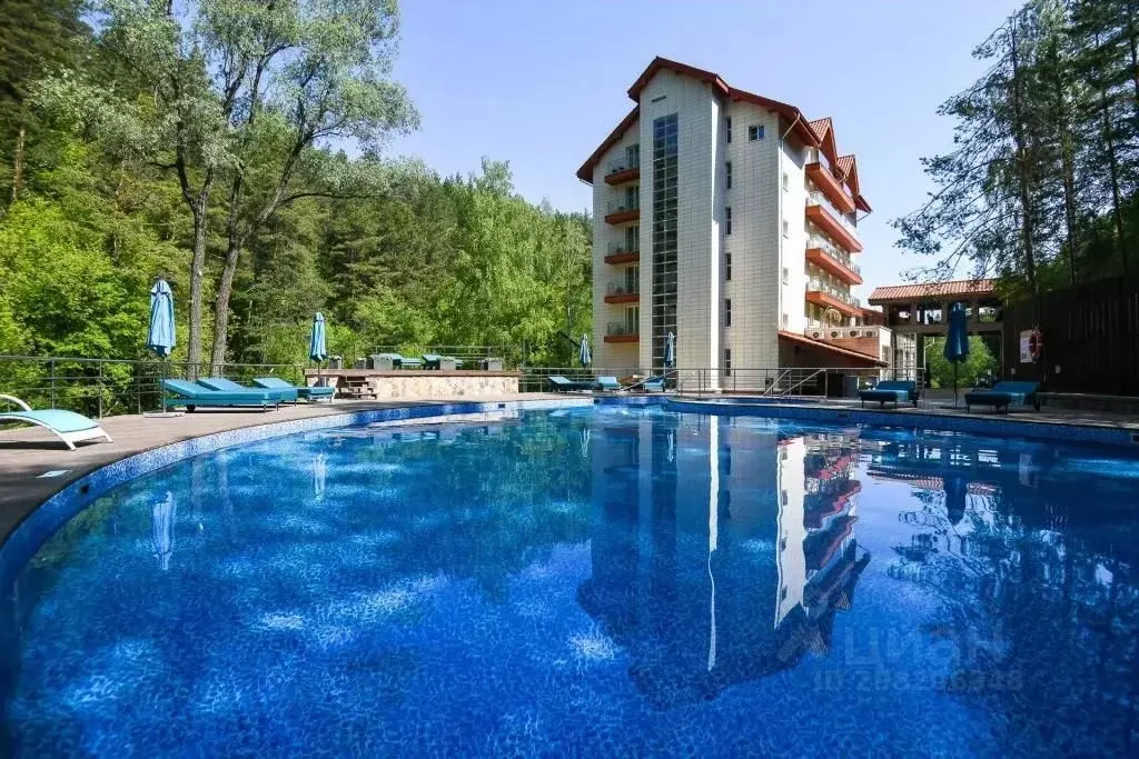 Комната Алтайский край, Белокуриха ул. Славского, 83 (10.0 м) - Фото 0