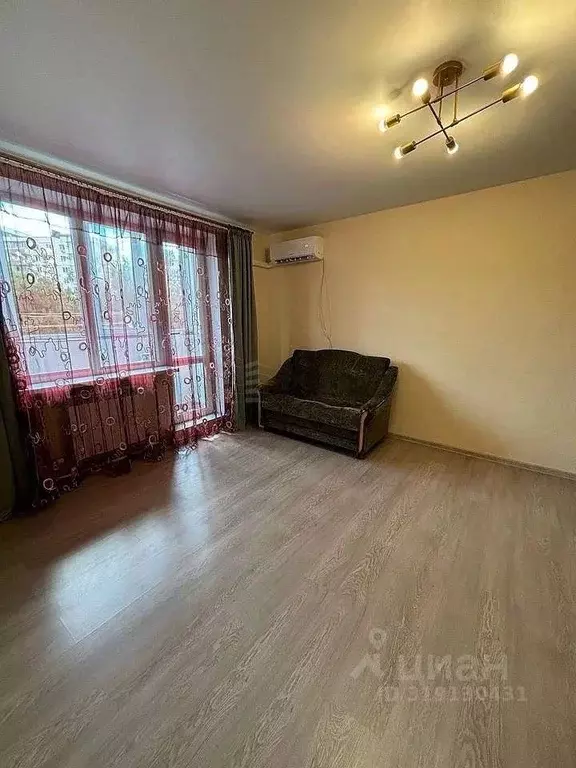 1-к кв. Краснодарский край, Геленджик ул. Орджоникидзе, 5Б (35.0 м) - Фото 1