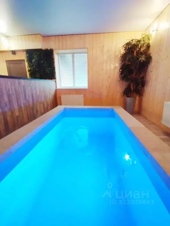 Дом в Воронежская область, Воронеж ул. Братьев Мариных (265 м) - Фото 1