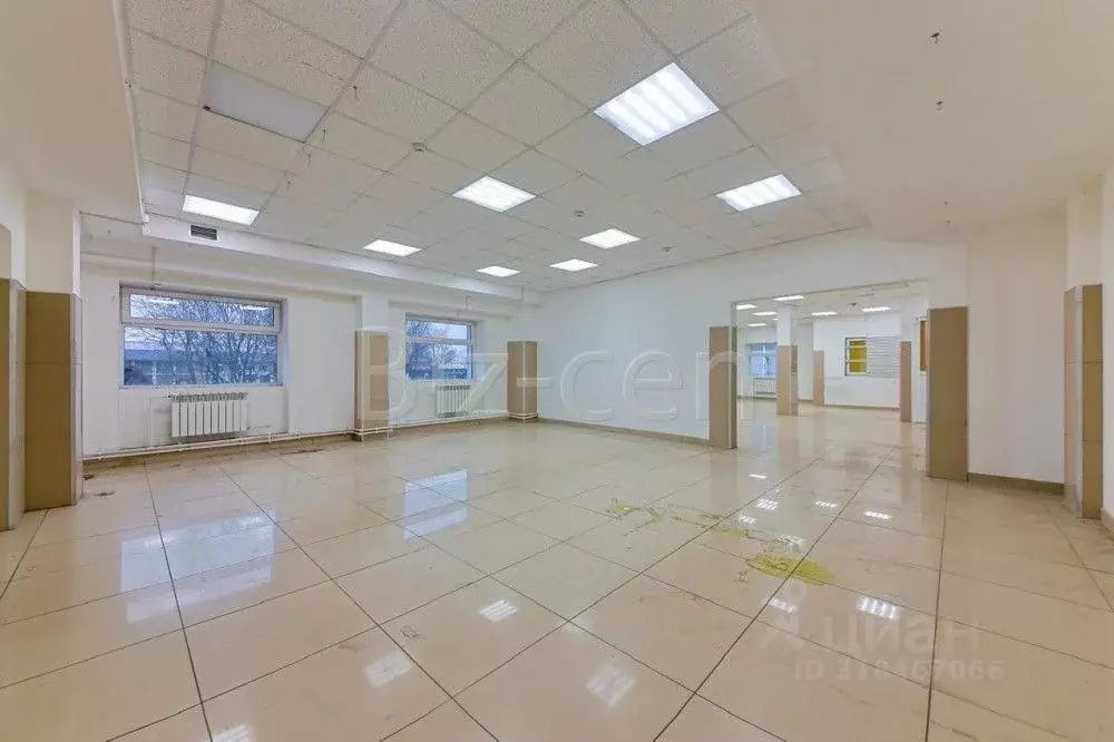 Офис в Санкт-Петербург Октябрьская наб., 114Д (320 м) - Фото 1