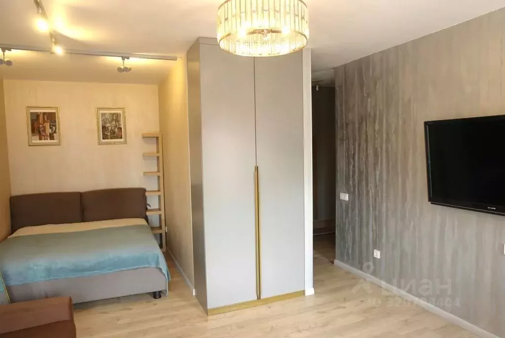 1-к кв. Красноярский край, Красноярск ул. Республики, 33А (47.0 м) - Фото 2