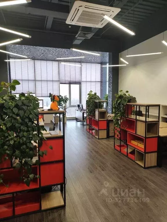 Помещение свободного назначения в Свердловская область, Екатеринбург ... - Фото 1